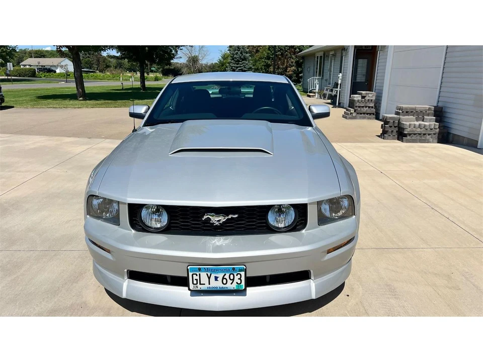 2006 Ford S197 Mustang GT - Image 2 of 31