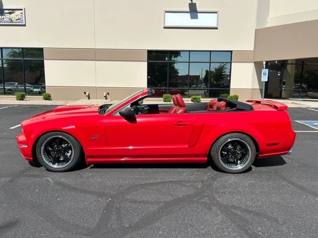 2006 Ford S197 Mustang GT - Image 11 of 23