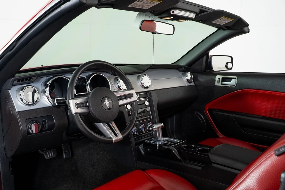 2006 Ford S197 Mustang - Image 2 of 31
