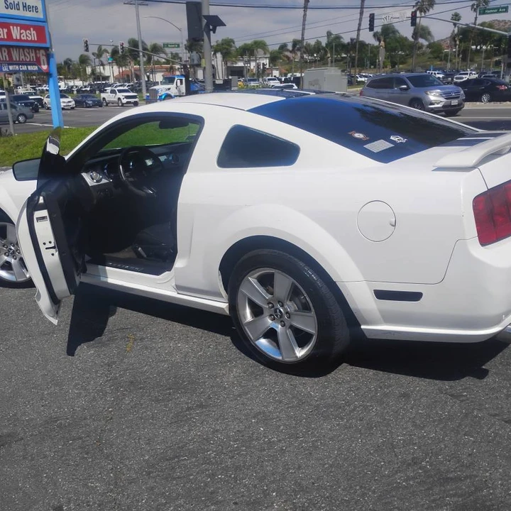 2006 Ford S197 Mustang GT - Image 2 of 7