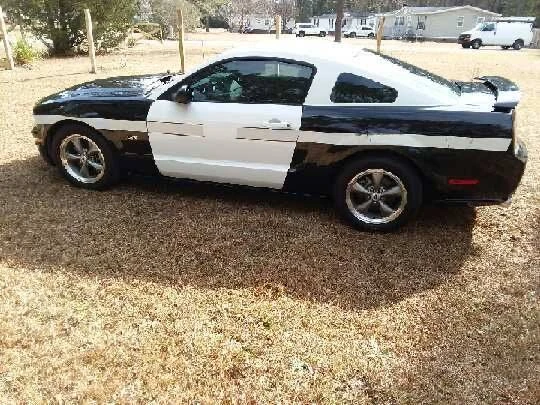 2006 Ford S197 Mustang - Image 2 of 11
