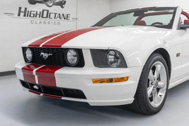 2006 Ford S197 Mustang GT - Image 17 of 31