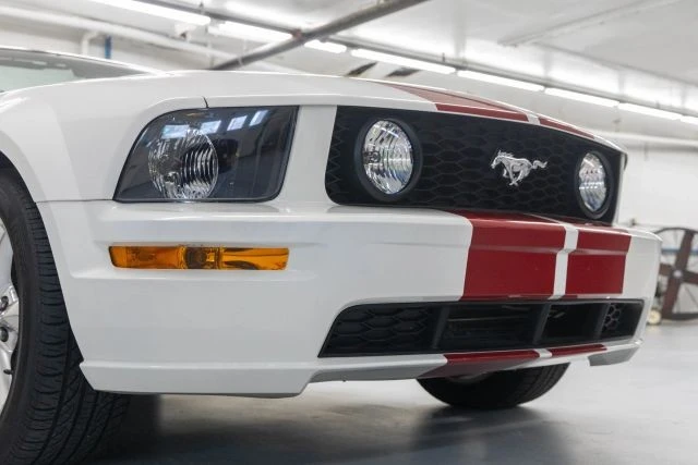 2006 Ford S197 Mustang GT - Image 23 of 31