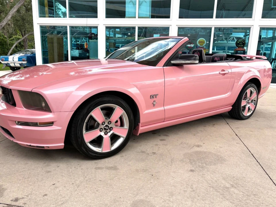 2006 Ford S197 Mustang GT - Image 13 of 31