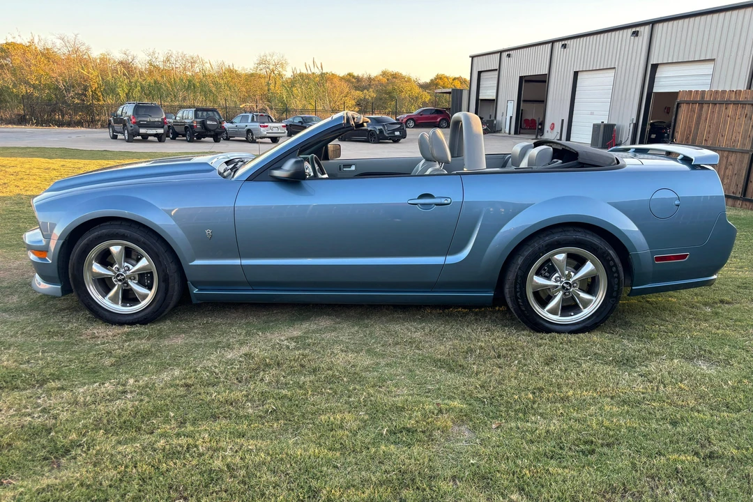 2006 Ford S197 Mustang - Image 3 of 31
