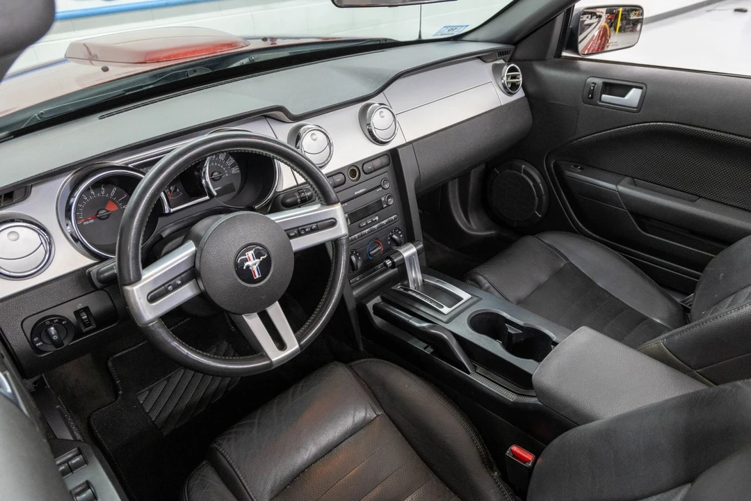 2006 Ford S197 Mustang GT - Image 13 of 25