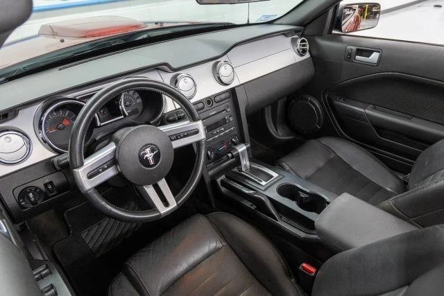 2006 Ford S197 Mustang GT - Image 13 of 25