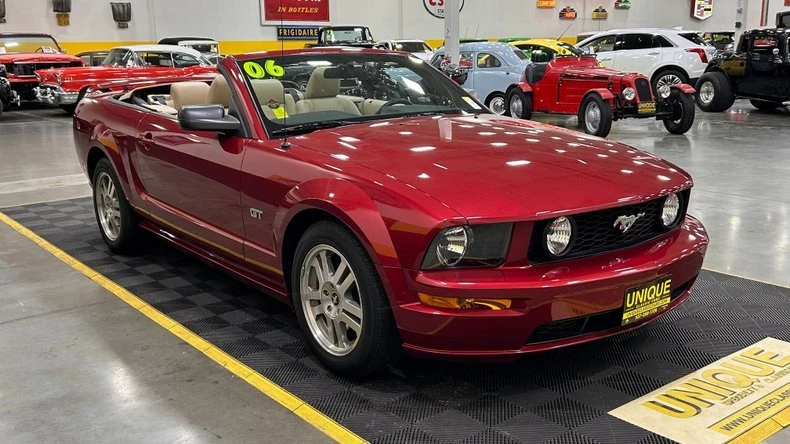 2006 Ford S197 Mustang GT - Image 2 of 9