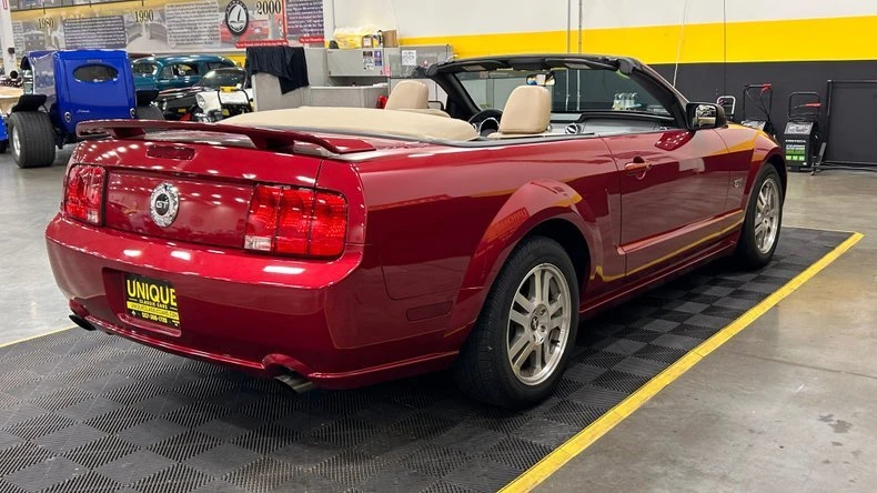 2006 Ford S197 Mustang GT - Image 3 of 9