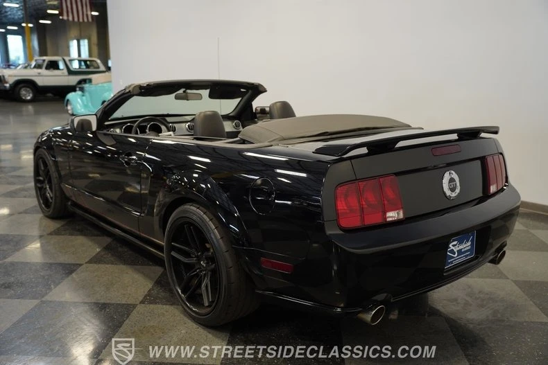 2006 Ford S197 Mustang GT - Image 9 of 31