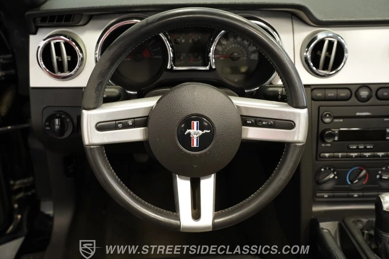 2006 Ford S197 Mustang GT - Image 23 of 31