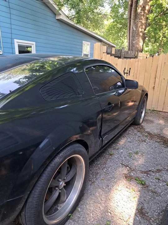 2006 Ford S197 Mustang GT - Image 2 of 12