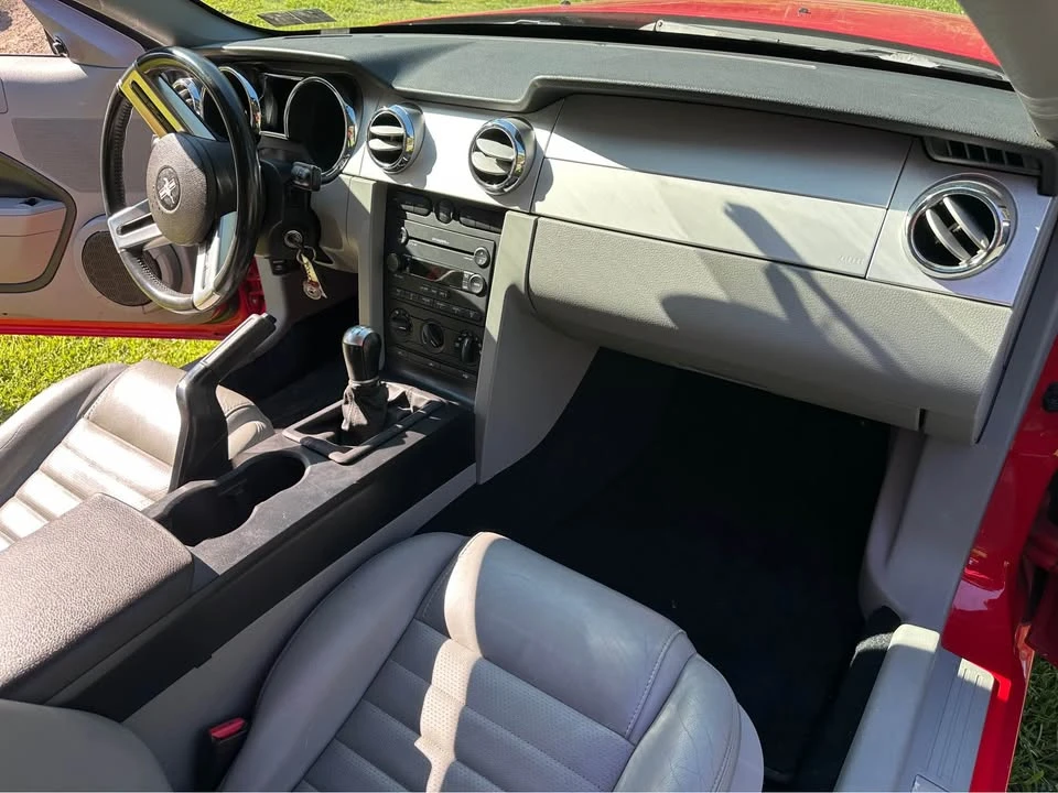 2006 Ford S197 Mustang GT - Image 11 of 12