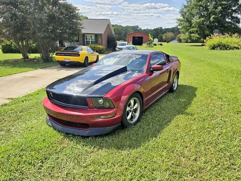 2006 Ford Mustang GT Coupe 2D
