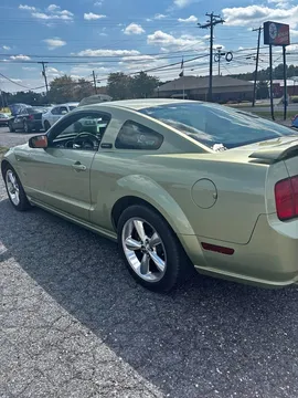 2006 Ford Mustang GT Coupe 2D