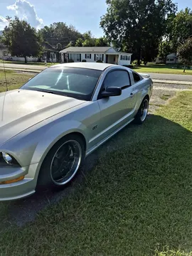 2006 Ford Mustang GT Coupe 2D