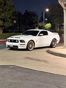 2006 Ford Mustang GT Coupe 2D