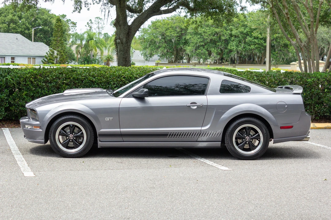 2006 Ford S197 Mustang GT - Image 3 of 31