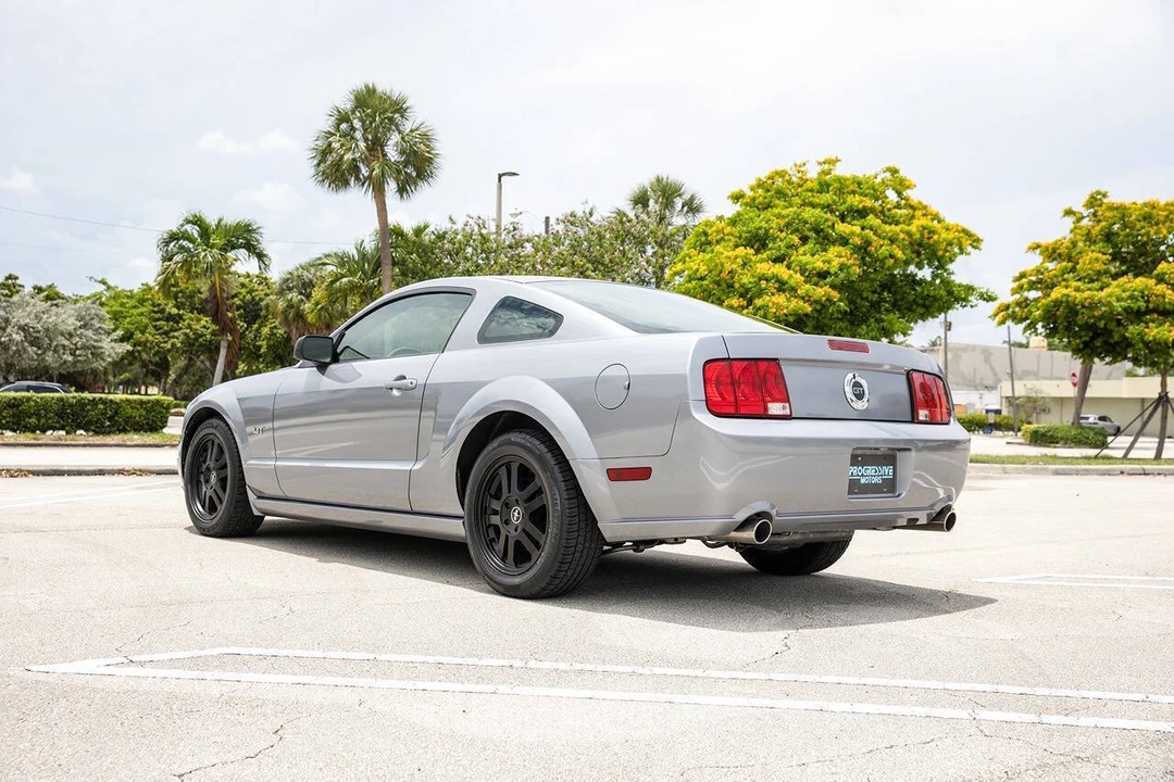 2006 Ford S197 Mustang GT - Image 8 of 31
