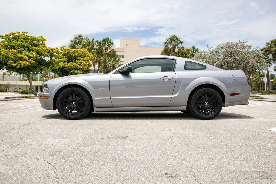 2006 Ford S197 Mustang GT - Image 3 of 31