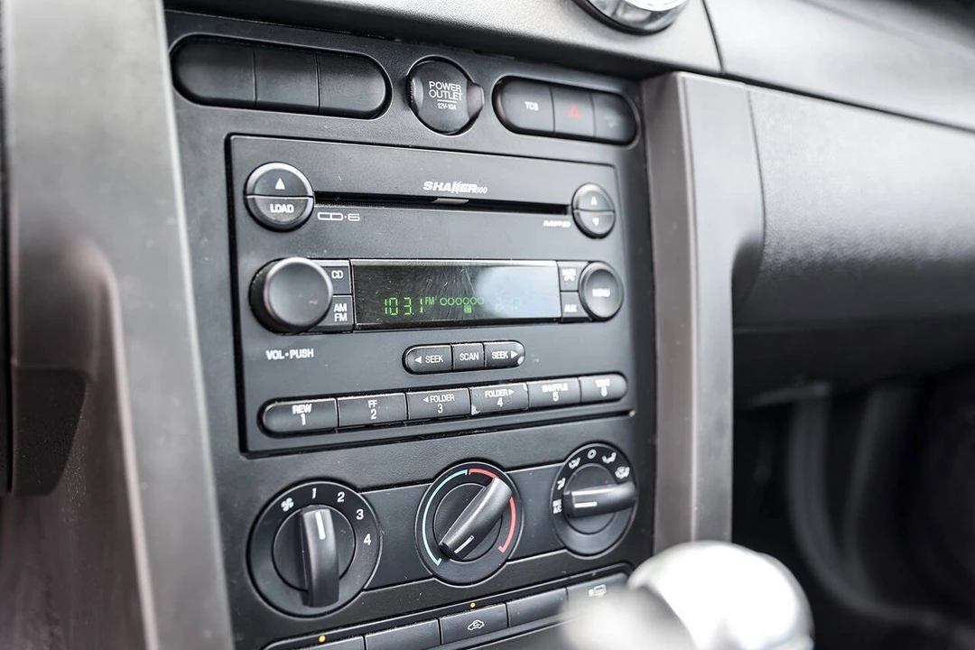 2006 Ford S197 Mustang GT - Image 28 of 31