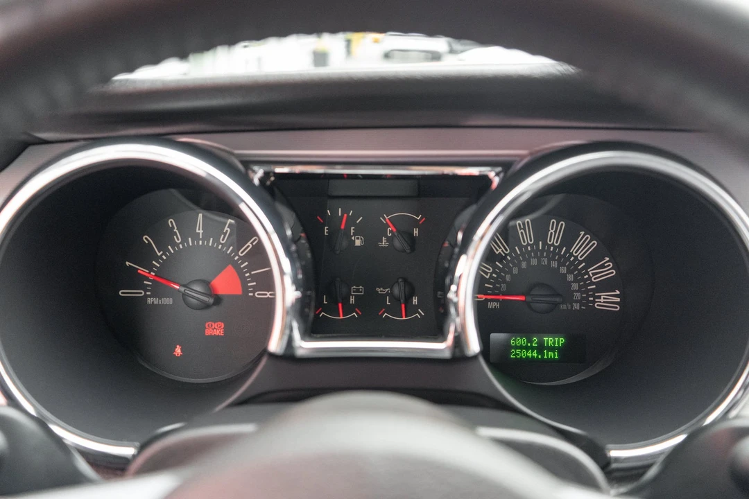 2006 Ford S197 Mustang GT - Image 13 of 31
