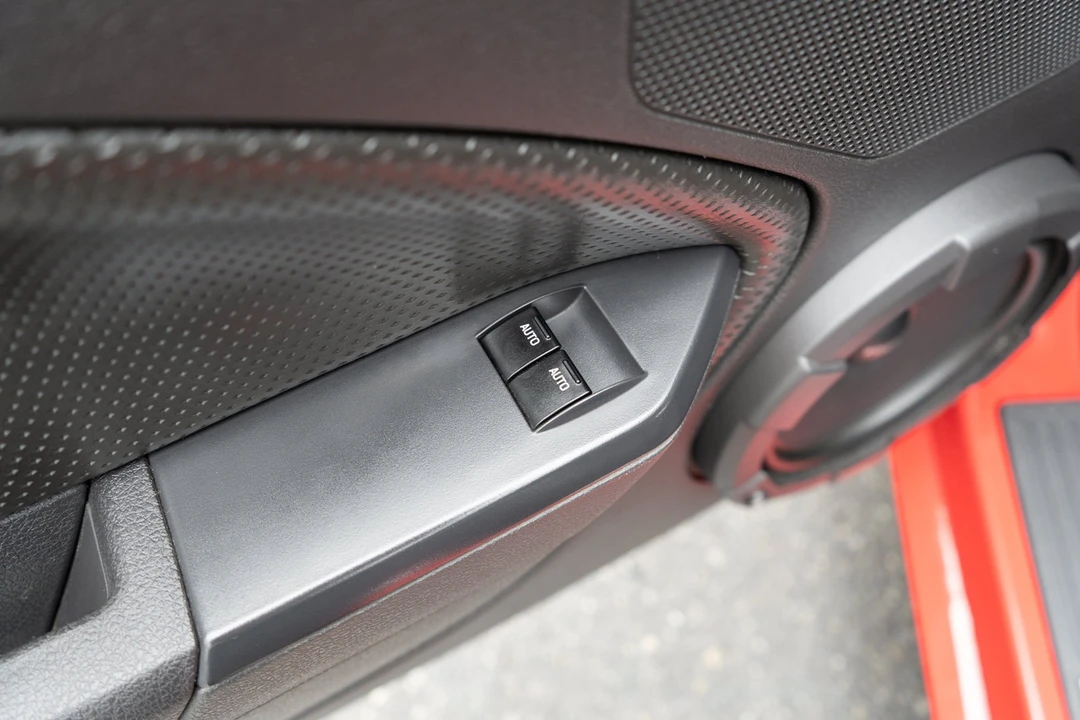 2006 Ford S197 Mustang GT - Image 11 of 31