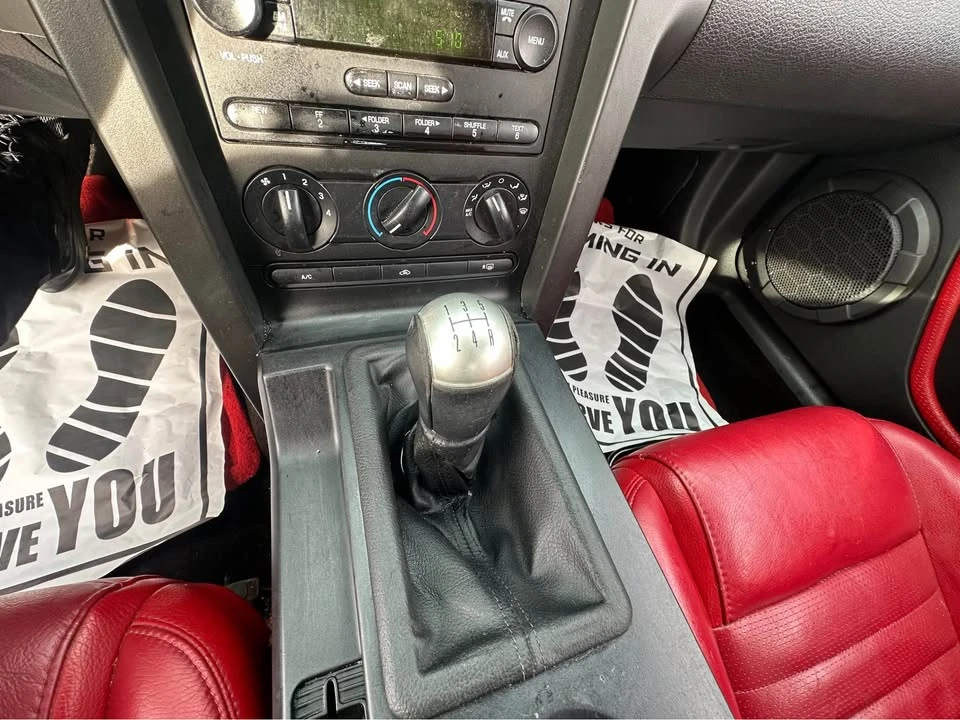 2006 Ford S197 Mustang - Image 10 of 17