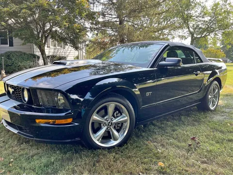 2006 Ford Mustang GT Deluxe Convertible