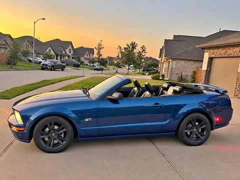 2006 Ford Mustang GT Deluxe Convertible