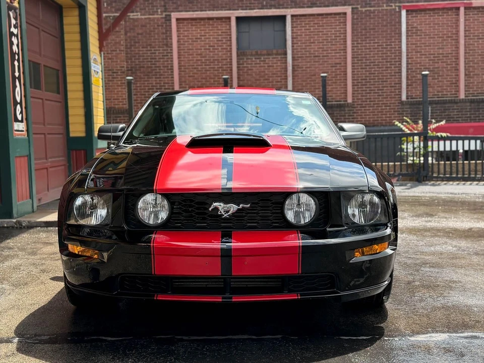 2006 Ford S197 Mustang GT - Image 11 of 31