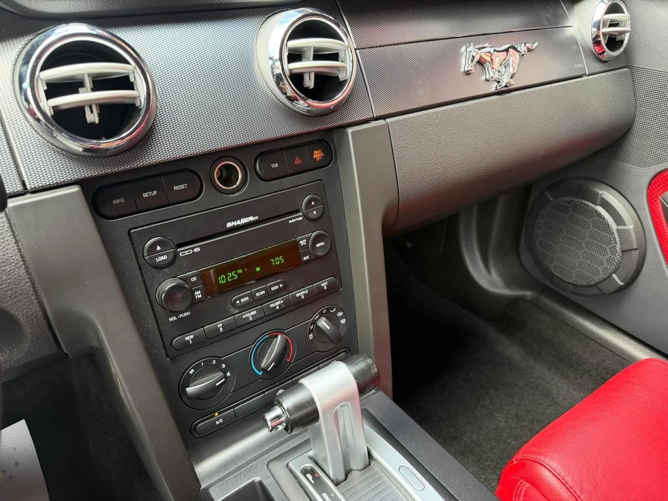 2006 Ford S197 Mustang GT - Image 25 of 31