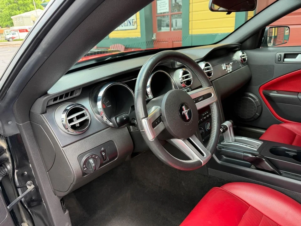 2006 Ford S197 Mustang GT - Image 17 of 31