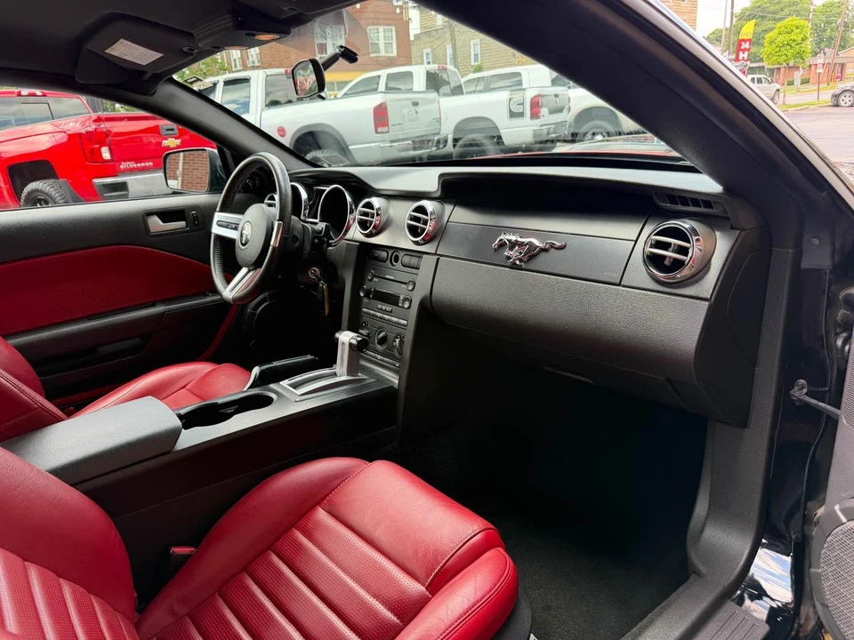 2006 Ford S197 Mustang GT - Image 23 of 31