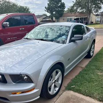 2006 Ford Mustang GT Deluxe Coupe