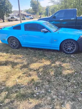 2006 Ford Mustang GT Deluxe Coupe 2D