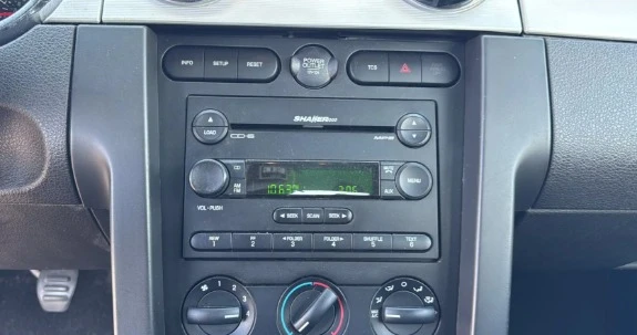 2006 Ford S197 Mustang GT - Image 9 of 12