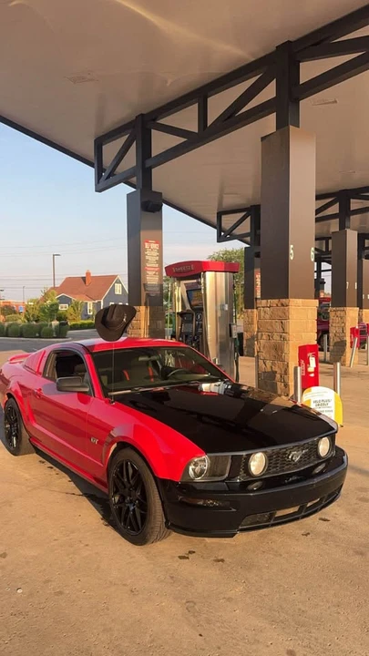 2006 Ford S197 Mustang GT - Image 2 of 4