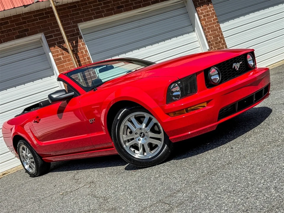2006 Ford S197 Mustang GT - Image 22 of 31