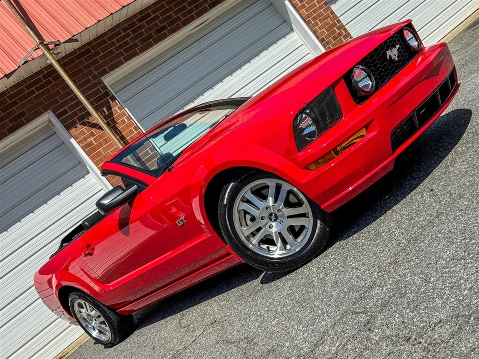 2006 Ford S197 Mustang GT - Image 23 of 31