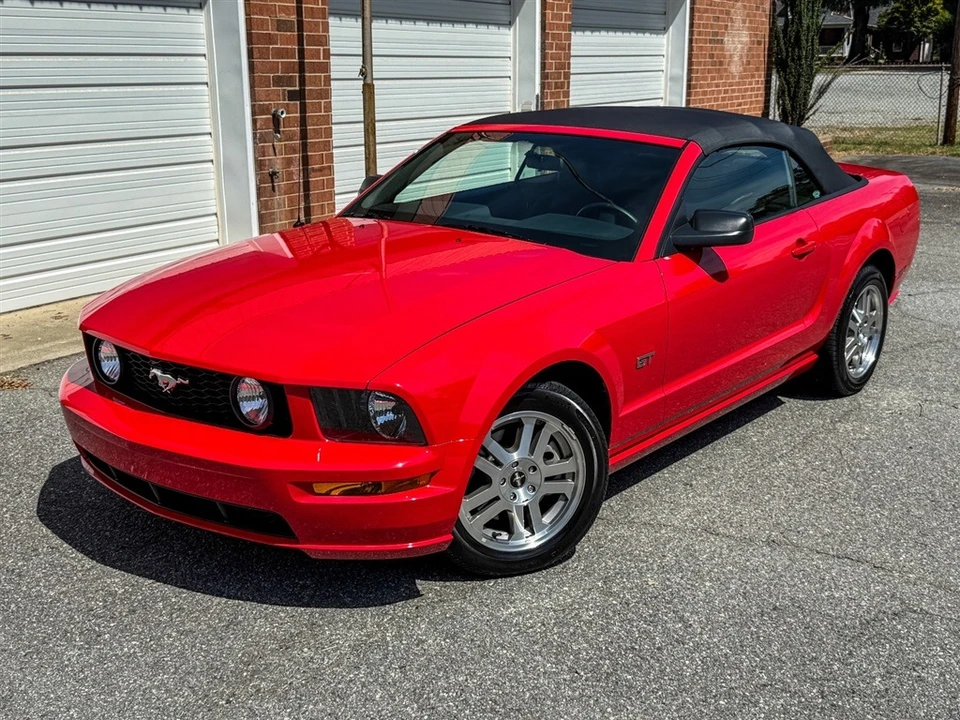2006 Ford S197 Mustang GT - Image 2 of 31