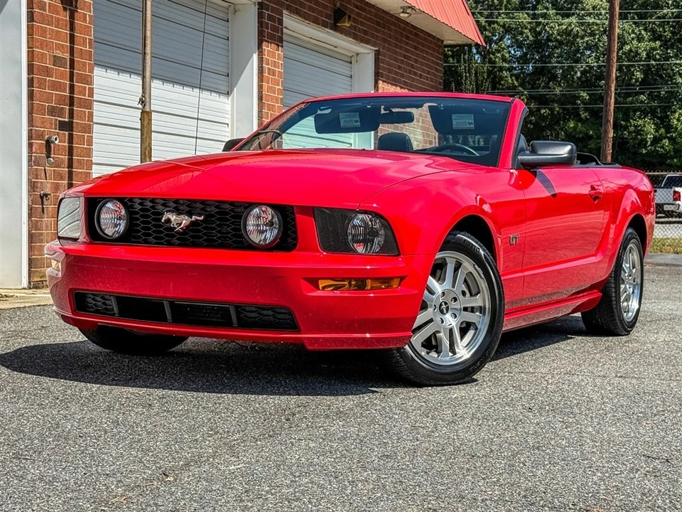 2006 Ford S197 Mustang GT - Image 8 of 31