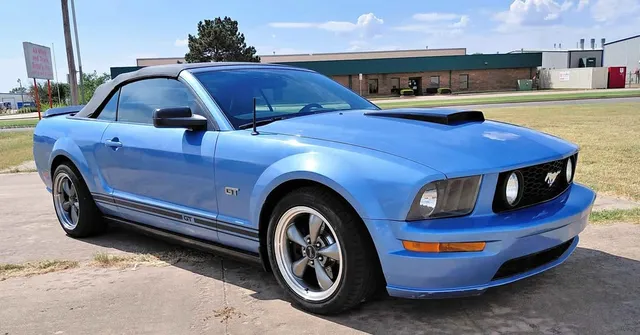 2006 Ford Mustang GT Premium Convertible 2D