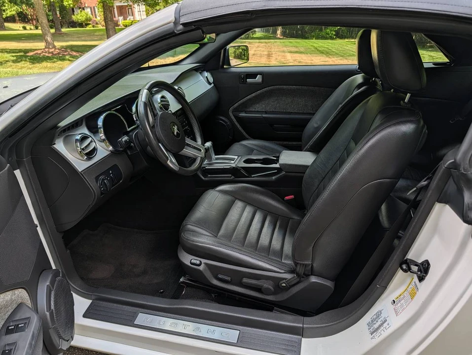 2006 Ford S197 Mustang GT - Image 7 of 19