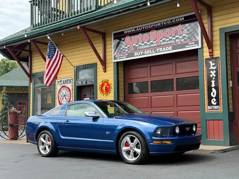 2006 Ford Mustang GT Premium Coupe