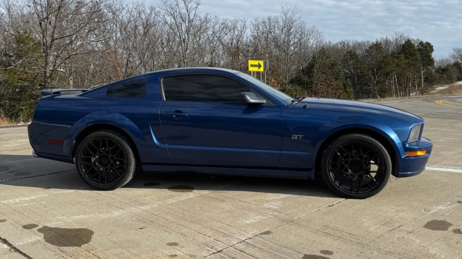 2006 Ford S197 Mustang - Image 2 of 9