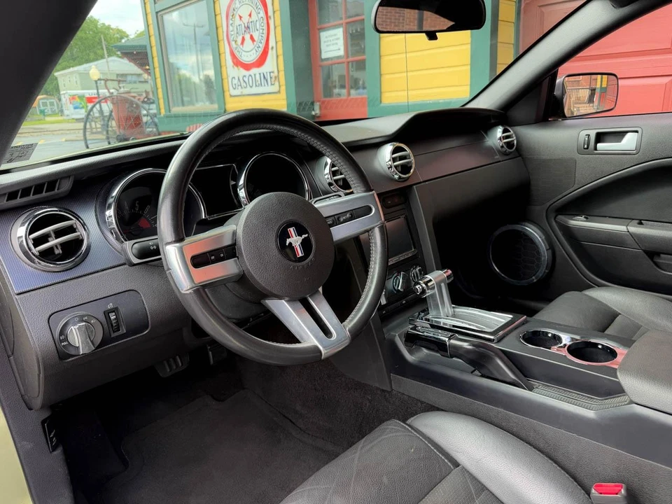 2006 Ford S197 Mustang GT - Image 15 of 31
