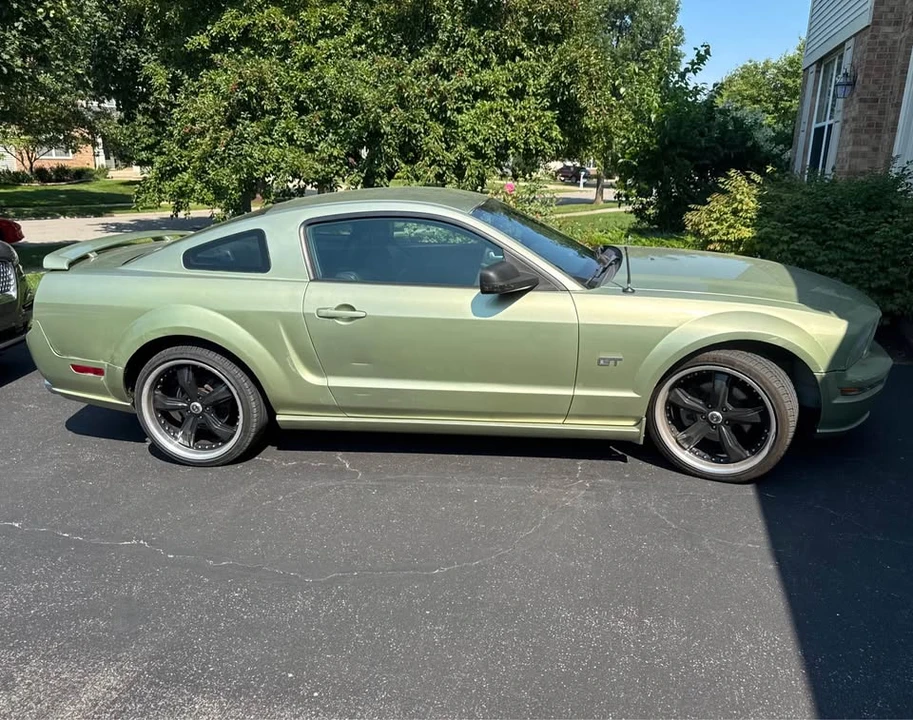 2006 Ford S197 Mustang - Image 2 of 3