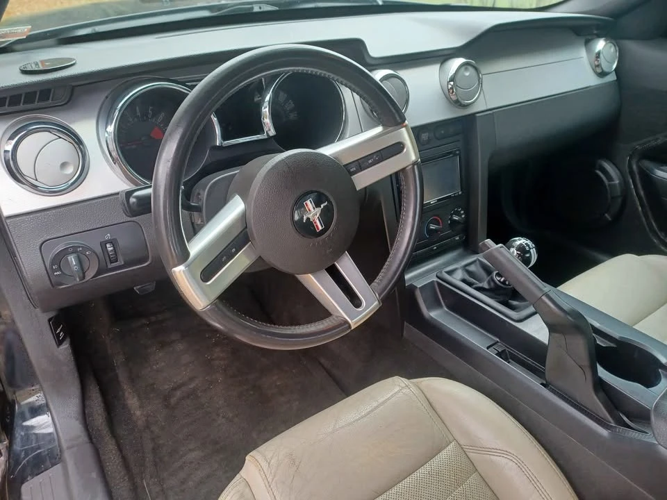 2006 Ford S197 Mustang - Image 11 of 14