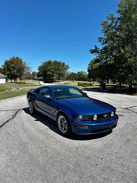 2006 Ford Mustang GT Premium Coupe 2D